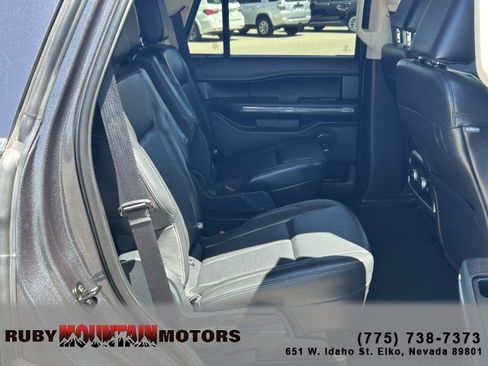 Used 2024 Ford Expedition XLT AWD/4WD image 26