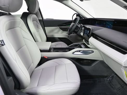 New 2026 Lincoln Nautilus Premier w/ Equipment Group 102A AWD/4WD image 16