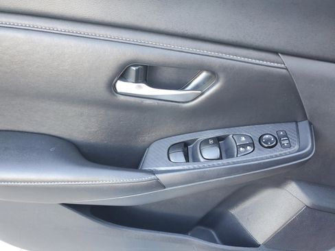 Used 2024 Nissan Sentra SV w/ Trunk Package image 13