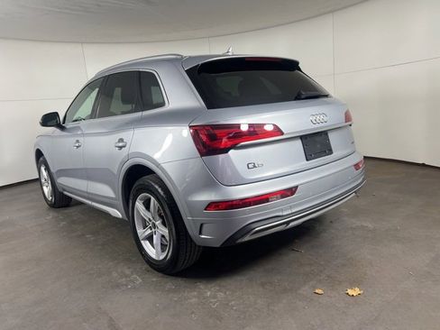 Certified 2023 Audi Q5 2.0T Premium w/ Convenience Package image 5