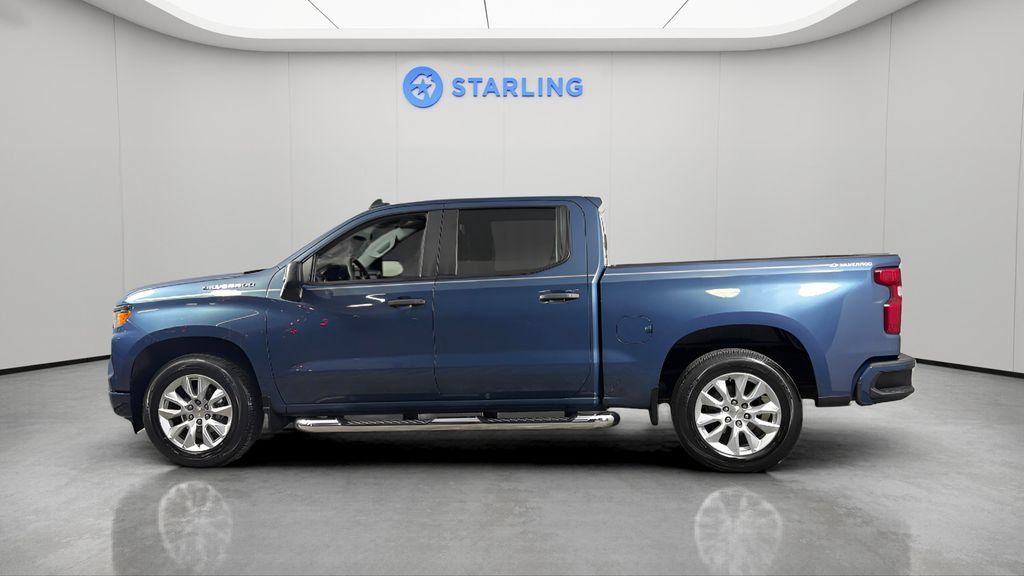 Certified 2024 Chevrolet Silverado 1500 Custom RWD image 3