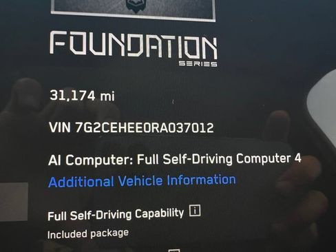 Used 2024 Tesla Cybertruck Cyberbeast AWD/4WD image 28