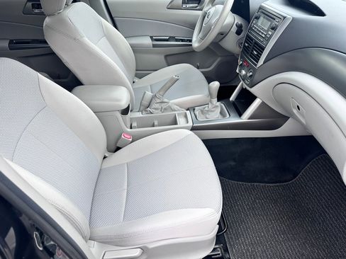Used 2011 Subaru Forester 2.5X Premium AWD/4WD image 10