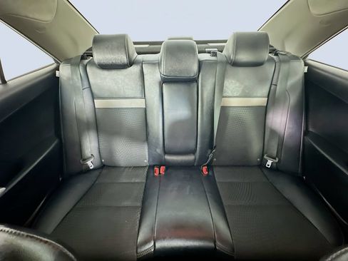 Used 2014 Toyota Camry SE FWD image 13