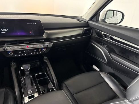 Used 2024 Kia Telluride S w/ S Sunroof Package FWD image 33