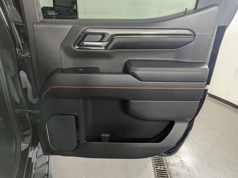 Used 2024 GMC Sierra 1500 AT4 w/ Technology Package AWD/4WD image 25
