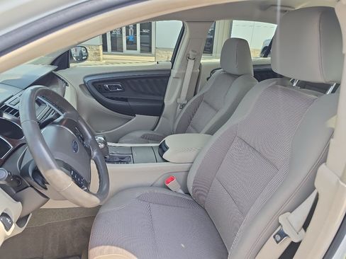 Used 2012 Ford Taurus SEL FWD image 10