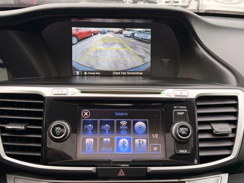 Used 2015 Honda Accord EX-L image 31