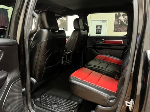 Used 2019 RAM 1500 Big Horn RWD image 21