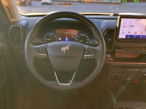 Used 2024 Ford Bronco Sport Outer Banks w/ Tech Package image 5