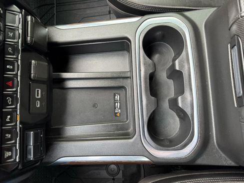 Used 2021 Chevrolet Silverado 2500 High Country image 38