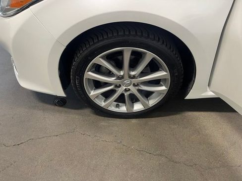 Used 2015 Toyota Avalon XLE Touring FWD image 30