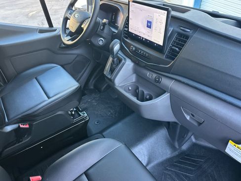New 2026 Ford Transit 250 148 Medium Roof w/ Load Area Protection Package image 13