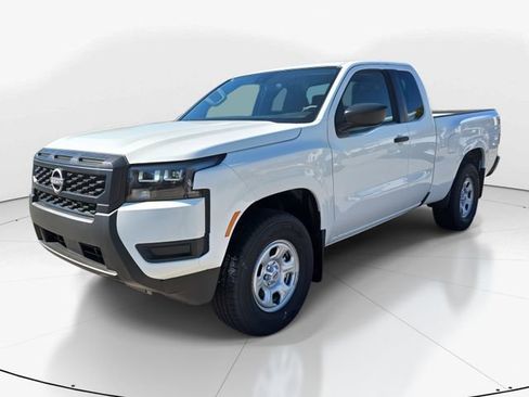 New 2026 Nissan Frontier S image 5
