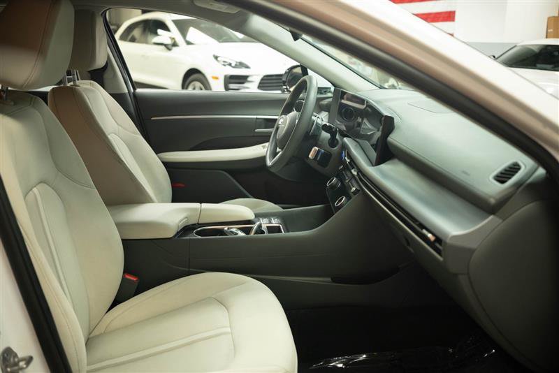 Used 2024 Hyundai Sonata SEL FWD image 13