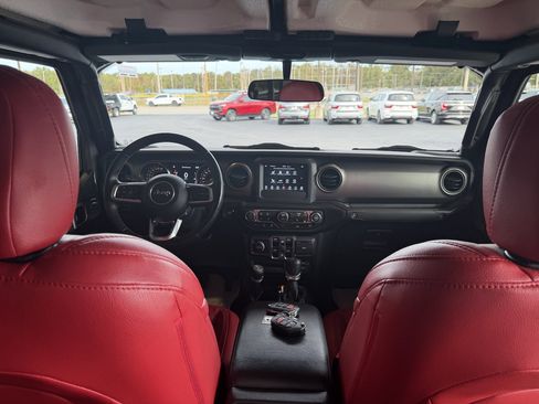 Used 2020 Jeep Gladiator Sport w/ Quick Order Package 24S image 35