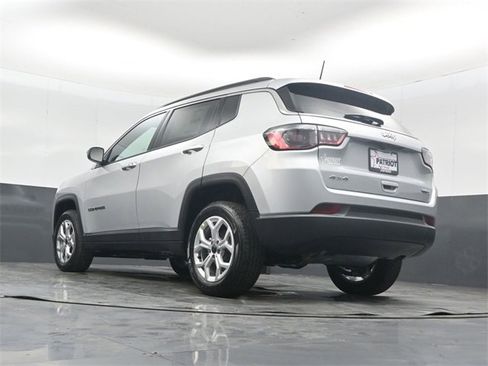 New 2026 Jeep Compass Latitude image 42