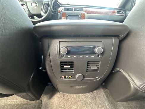 Used 2008 Chevrolet Avalanche LTZ w/ LTZ Preferred Equipment Group image 22