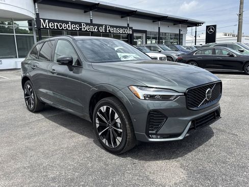 New 2026 Volvo XC60 B5 Plus w/ Protection Package Premier AWD/4WD image 7