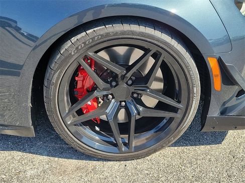 Used 2021 Chevrolet Camaro ZL1 image 7