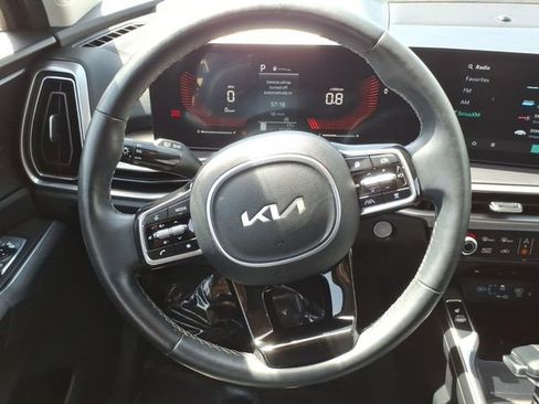 Used 2024 Kia Sorento EX AWD/4WD image 22