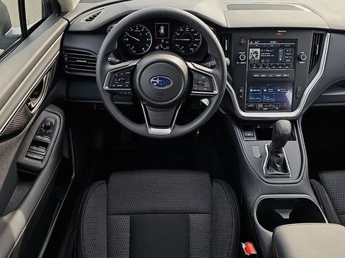Used 2025 Subaru Outback AWD/4WD image 12