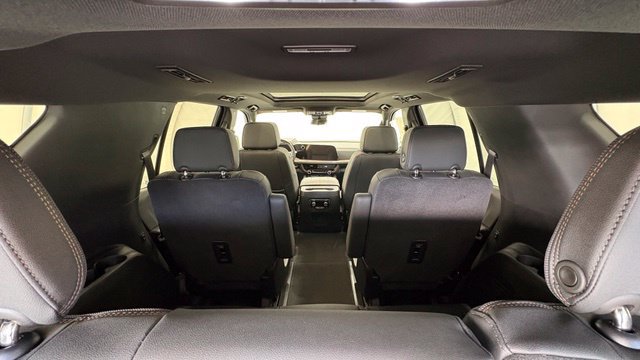 New 2026 Chevrolet Tahoe High Country AWD/4WD image 35