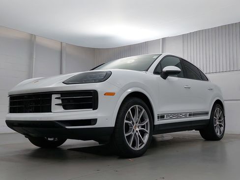 New 2026 Porsche Cayenne image 1