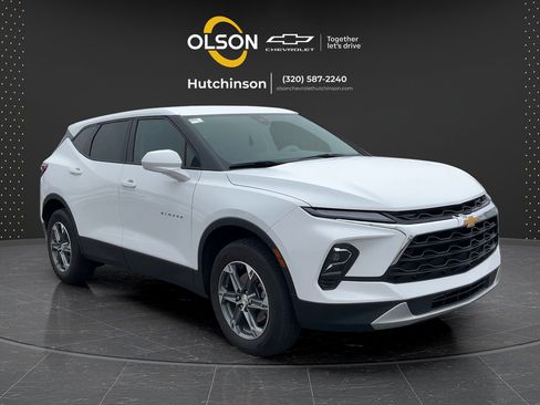 Certified 2025 Chevrolet Blazer LT AWD/4WD image 21