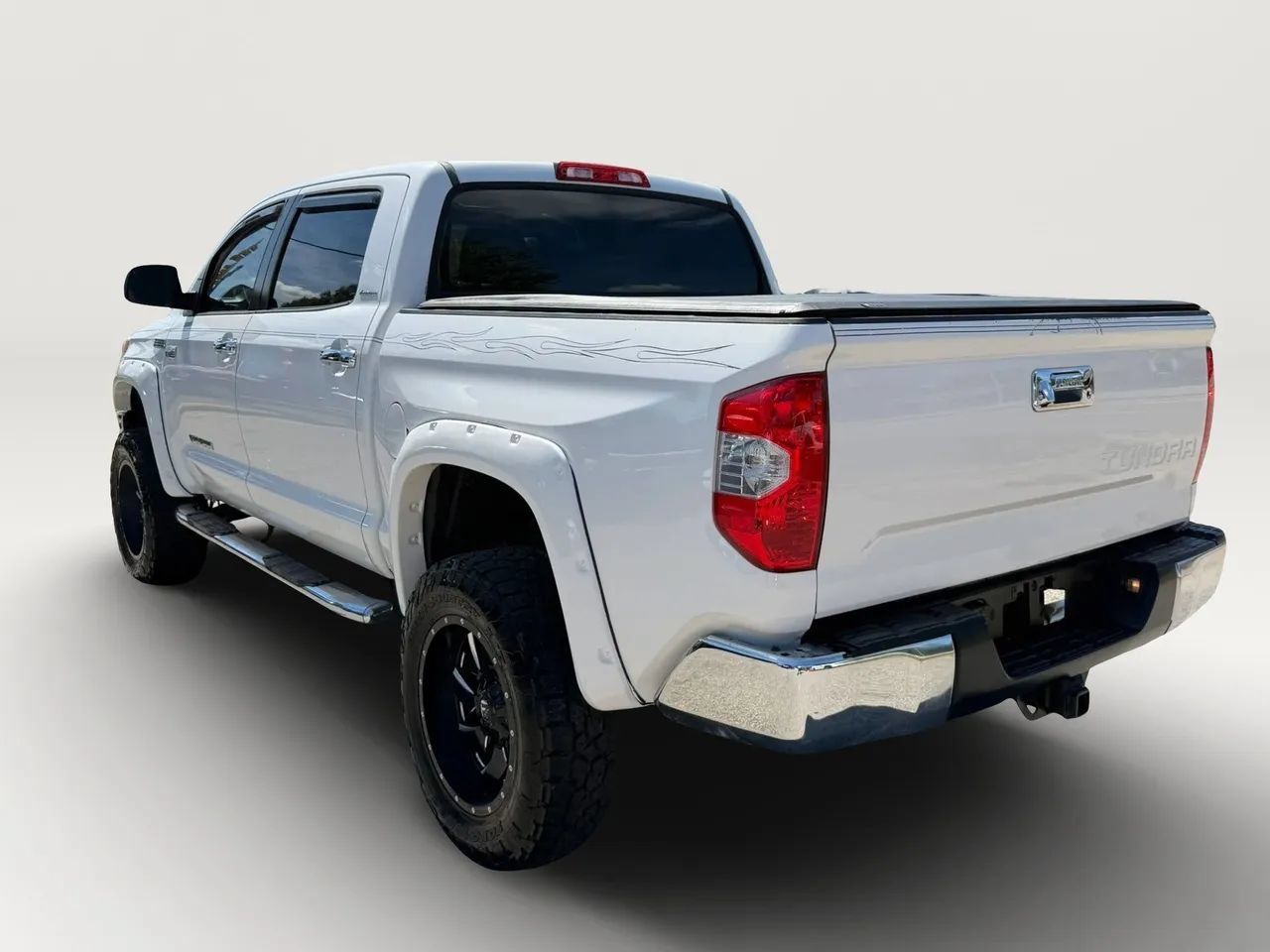 Used 2015 Toyota Tundra Limited RWD image 7