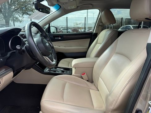 Used 2018 Subaru Outback 2.5i Limited image 10