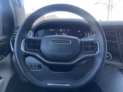 Used 2024 Jeep Grand Wagoneer Series I w/ Flexible Seating Group image 17