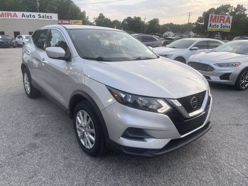 Used 2021 Nissan Rogue Sport S FWD image 2