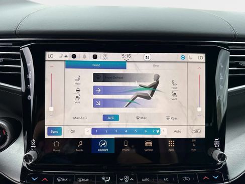 New 2026 Jeep Grand Wagoneer Limited AWD/4WD image 25