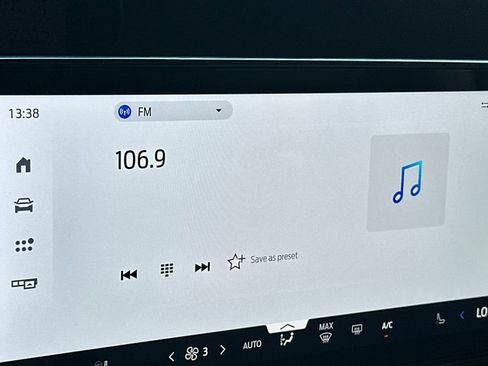 New 2026 Ford Expedition Platinum image 17