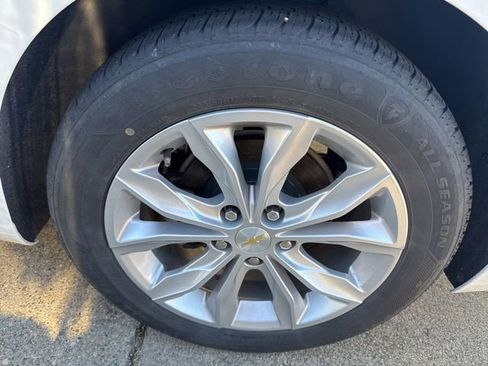 Used 2023 Chevrolet Malibu LT image 9