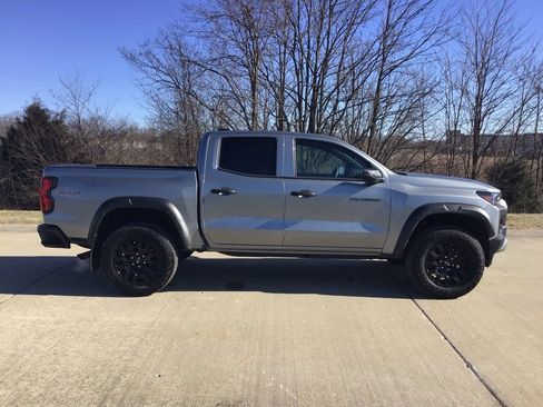 Used 2024 Chevrolet Colorado Trail Boss w/ Advanced Trailering Package image 2