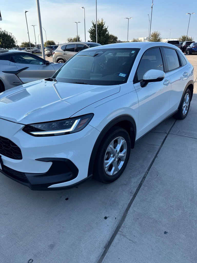 Used 2024 Honda HR-V LX image 2