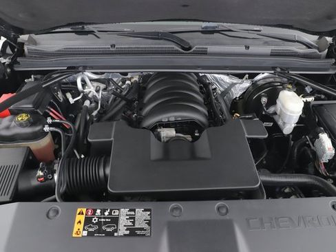 Used 2018 Chevrolet Tahoe LT image 15