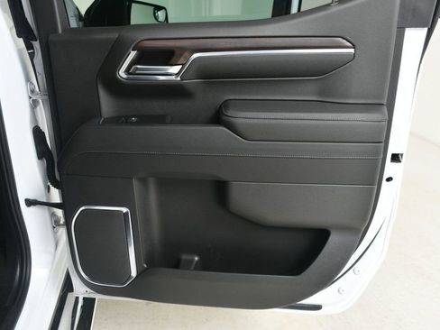 Used 2023 GMC Sierra 1500 SLT w/ SLT Premium Package image 26