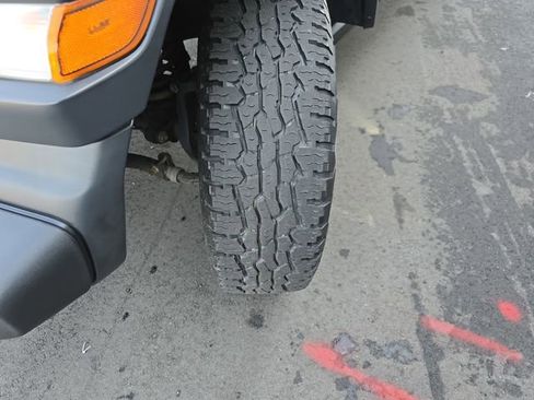 Used 2019 Jeep Wrangler Unlimited Sport image 23