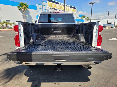 Used 2025 Chevrolet Silverado 2500 LT w/ Safety Package AWD/4WD image 28
