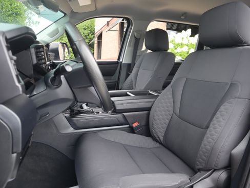 Used 2023 Toyota Tundra SR AWD/4WD image 27