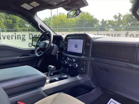 Used 2024 Ford F150 XLT w/ XLT Black Appearance Package AWD/4WD image 19