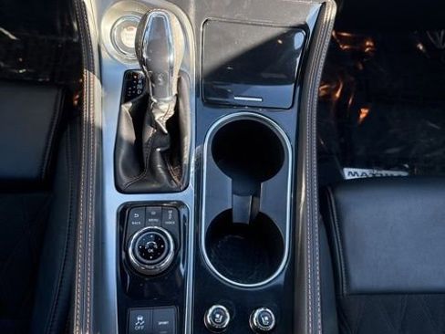 Used 2023 Nissan Maxima SR w/ Sport Mat Group FWD image 11