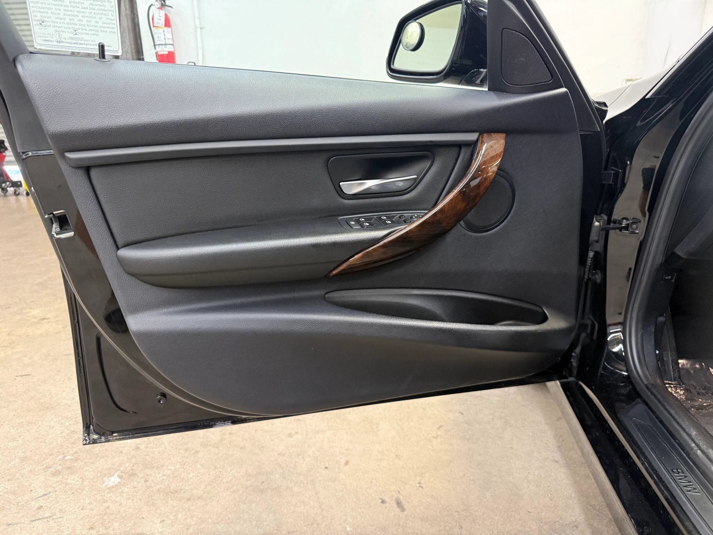 Used 2015 BMW 328i Sedan RWD image 11