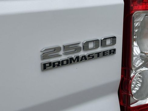 Used 2026 RAM ProMaster 2500 w/ Convenience Group FWD image 10