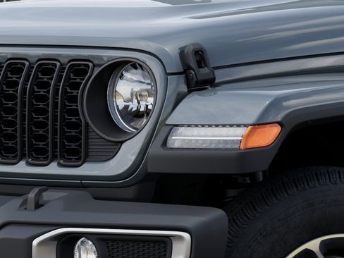 New 2025 Jeep Gladiator Sport image 39
