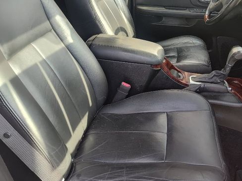 Used 2005 GMC Envoy Denali image 12