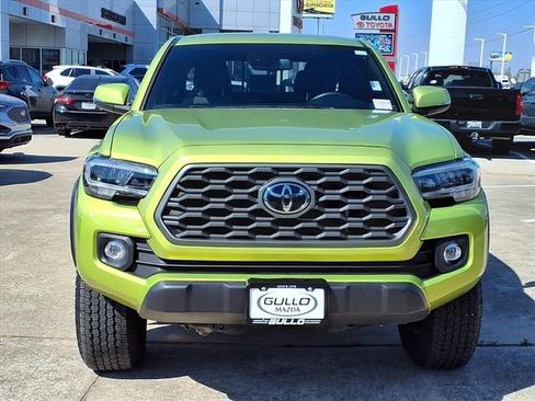 Used 2023 Toyota Tacoma TRD Off-Road w/ Technology Package image 3